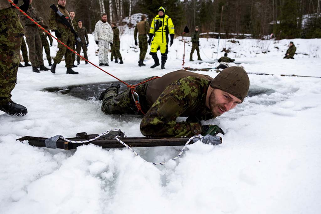 Přečtete si více ze článku Jak nezmrznout v estonském jezeře